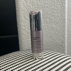 Mary Kay TimeWise Repair Volu-Firm Advanced Lifting Serum NWOB